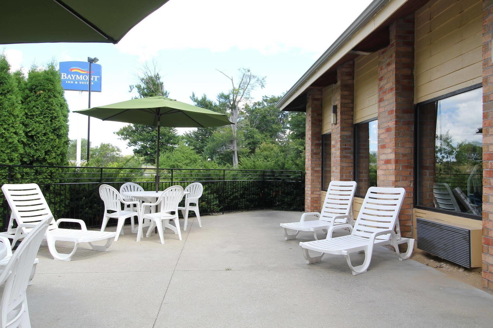 Hotel Baymont by Wyndham Muskegon Zewnętrze zdjęcie
