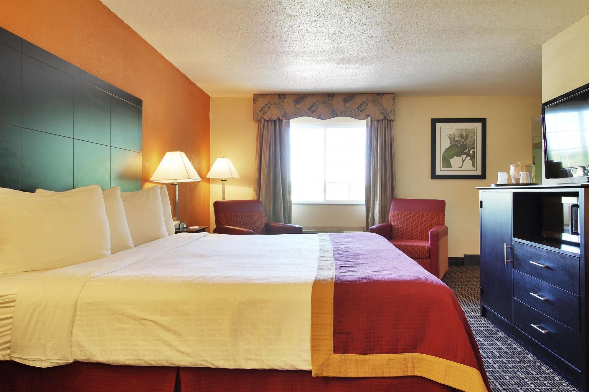 Hotel Baymont by Wyndham Muskegon Zewnętrze zdjęcie